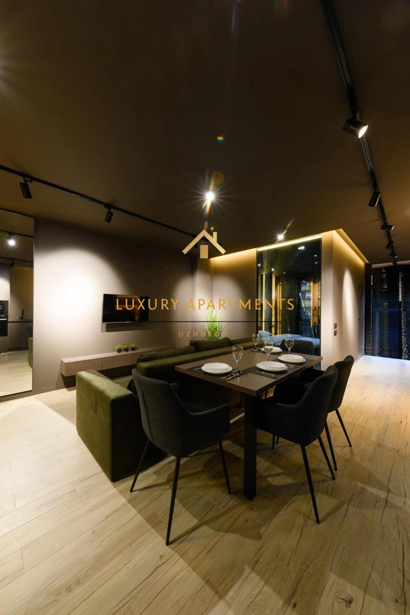 אוזהורוד Luxury Apartments-Belochka מראה חיצוני תמונה